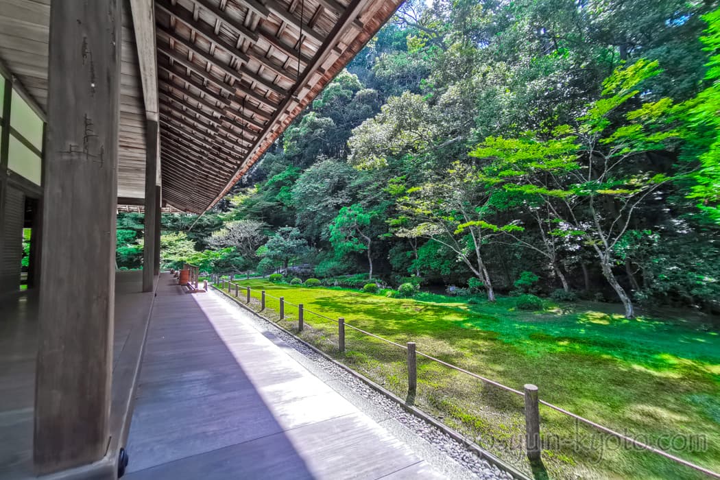 京都市左京区の南禅院の庭園