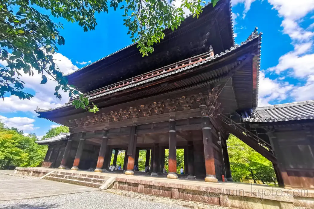 京都市左京区の南禅寺の三門
